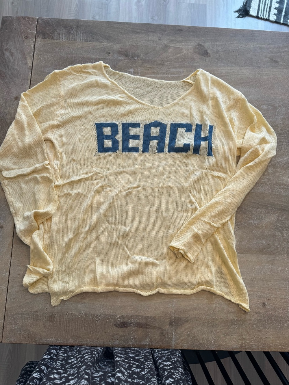 Rosa Clothing BEACH LETTER PRINT V-NECK HOLLOW KNIT BLOUSE New